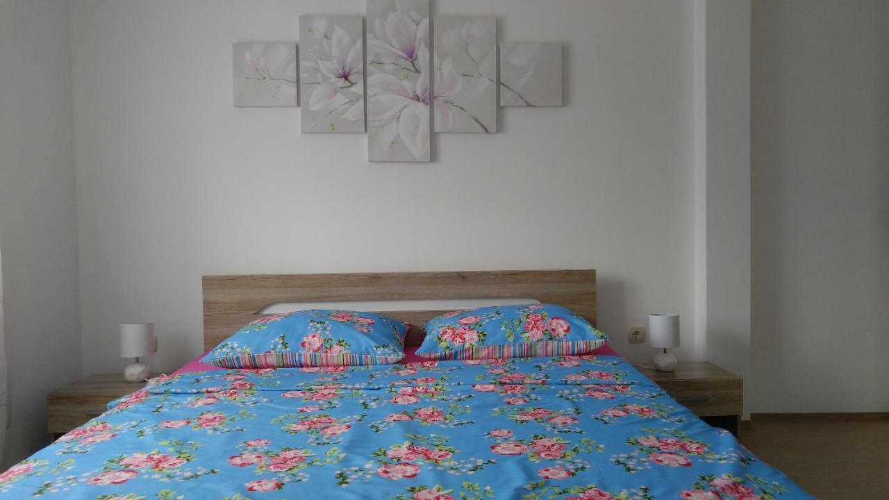 Apartmani Roberta Jurdani Zewnętrze zdjęcie