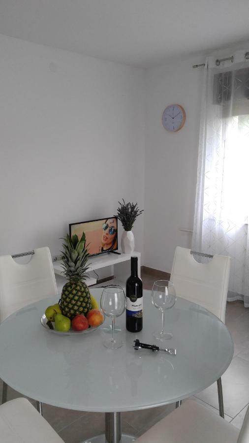 Apartmani Roberta Jurdani Zewnętrze zdjęcie